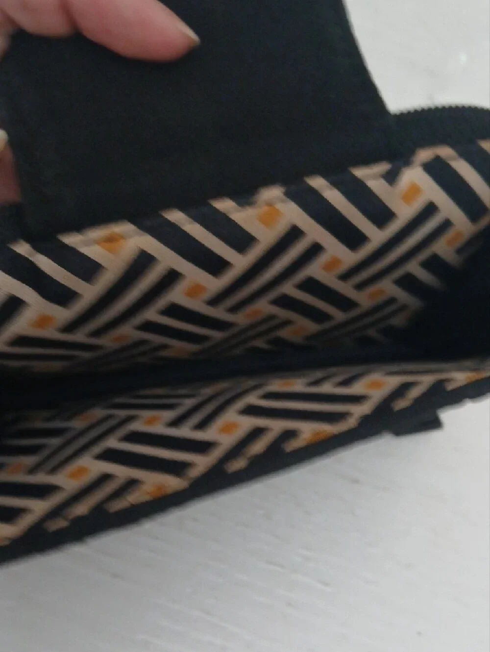 Vera Bradley compact black